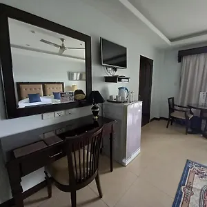 Wild Orchid Resort Angeles