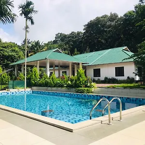 Aura By Bob Hotel Wayanad