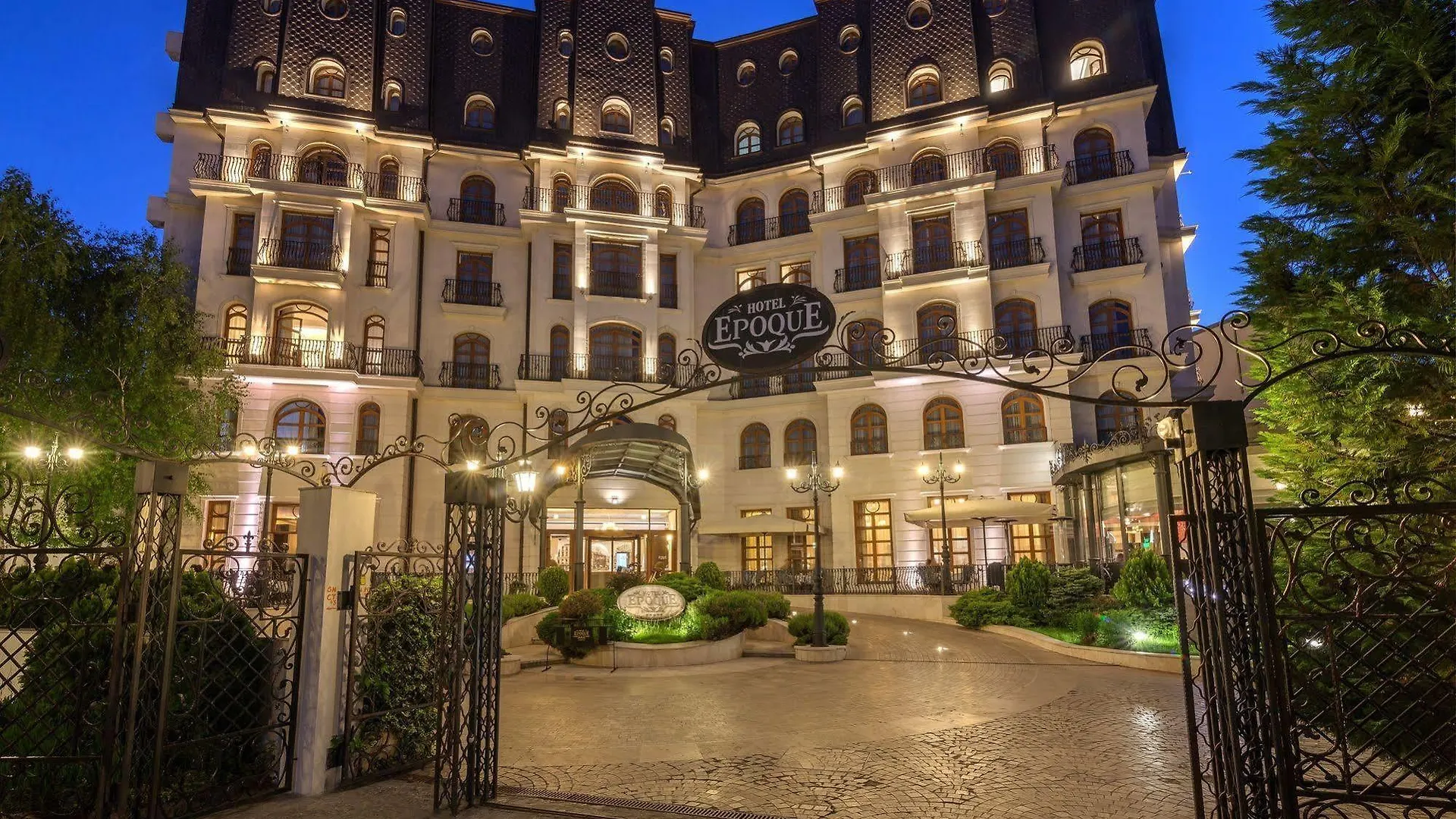 Epoque Hotel - Relais & Chateaux contacts
