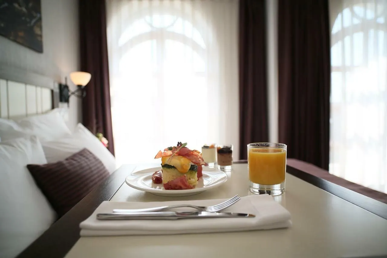 Epoque Hotel - Relais & Chateaux Bucharest